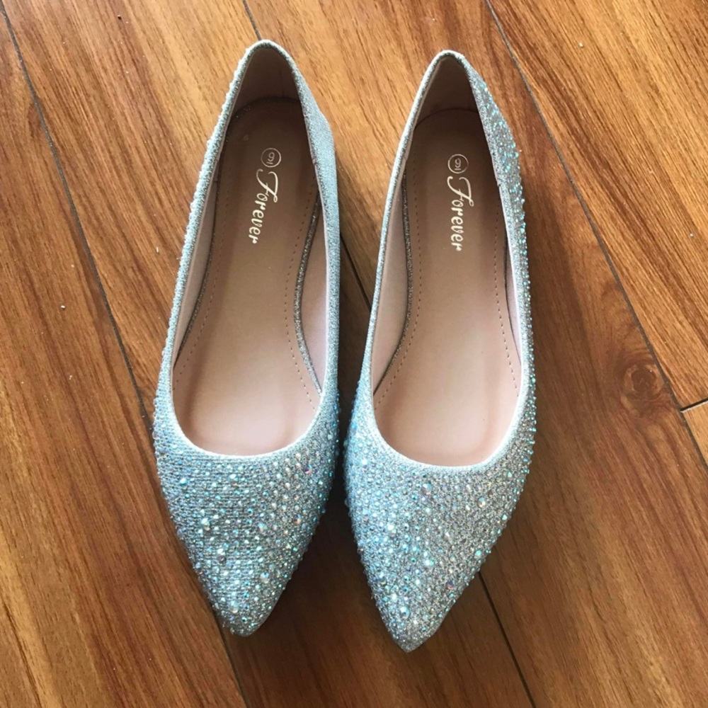 Silver sparkly size 9 shoes brand new !!!!